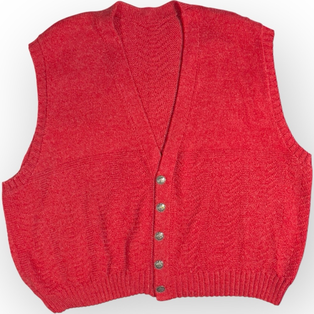 Red Knit Sweater Vest  Cardigan Grandma CottageCore EUC  Viking Metal Buttons XL